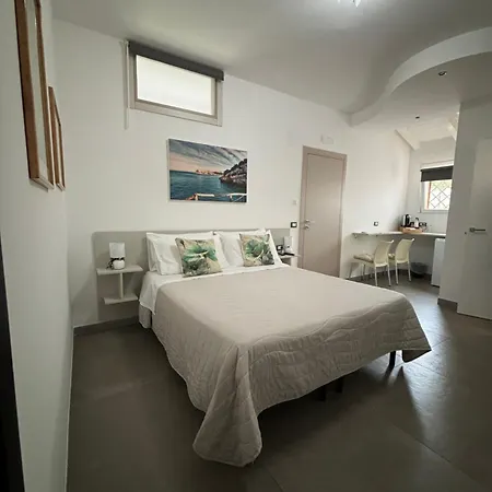 ベッド・アンド・ブレックファスト Biscotti S 3*