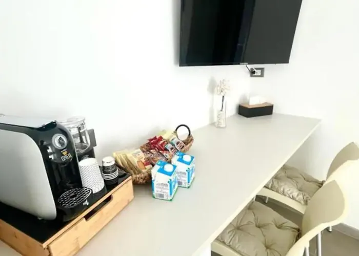 לינה וארוחת בוקר Biscotti S 3*
